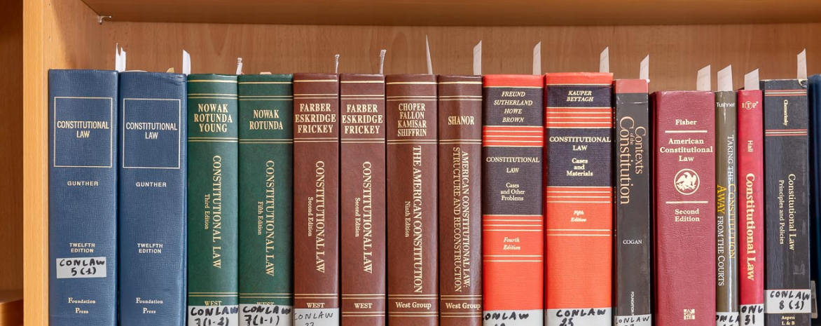 Le centre de droit public comparé, ouvrages
